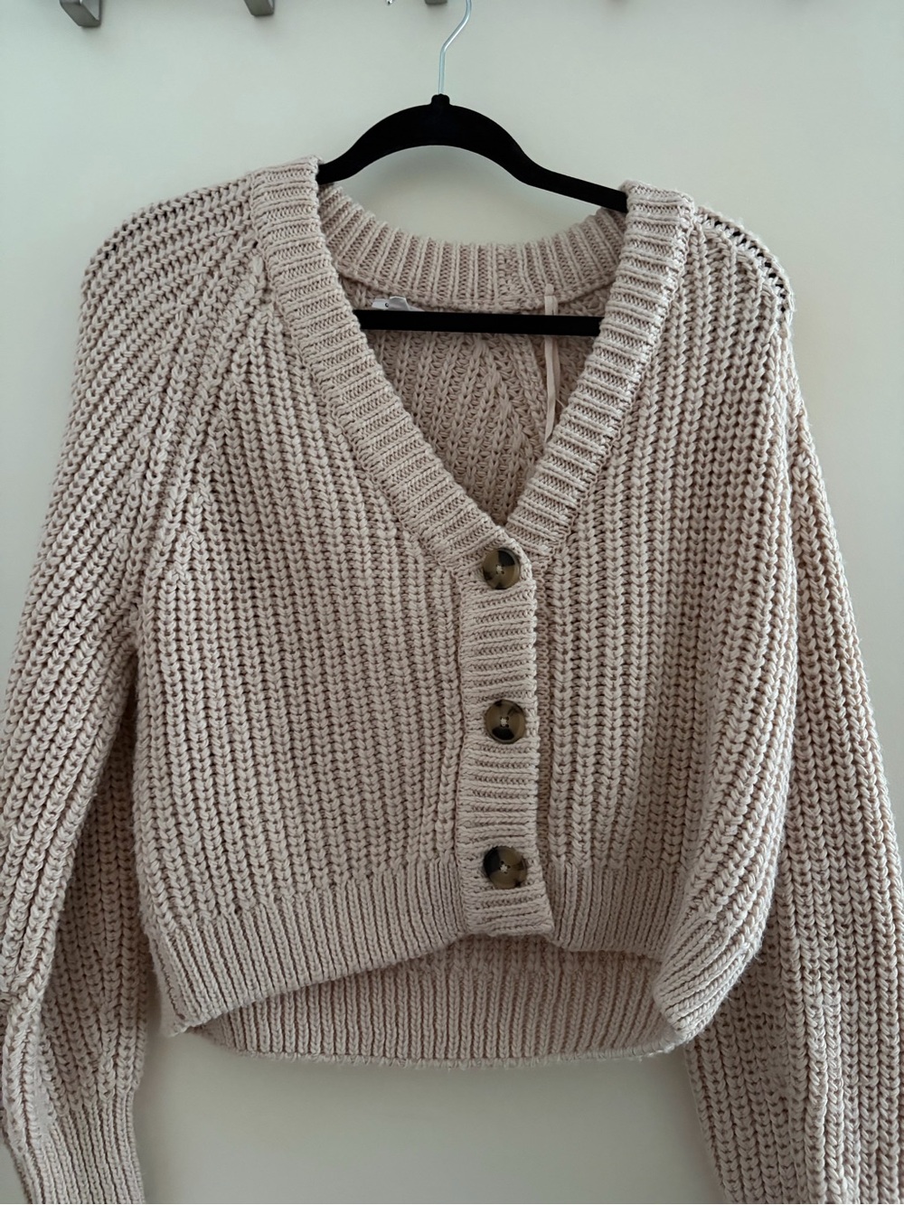 Chunky V-Neck Button Front Cropped Sweater - Cream